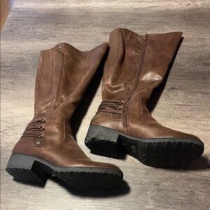 Chic Brown Leather Heeled Boots